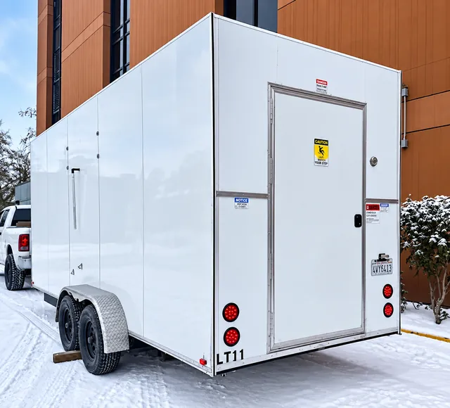 Refrigerated trailer exterior and rear door