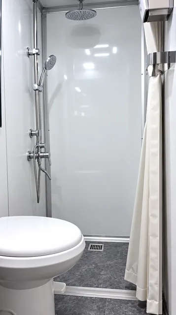 Private shower and toilet compartment