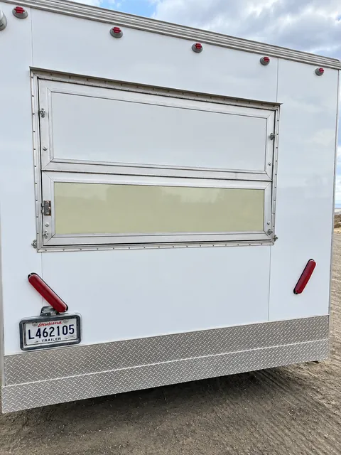 Kitchen trailer rear exterior with service window