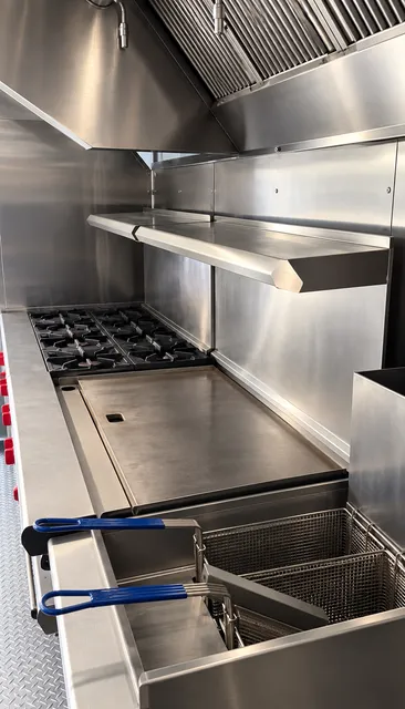 Commercial griddle, range, and fryer cooking line
