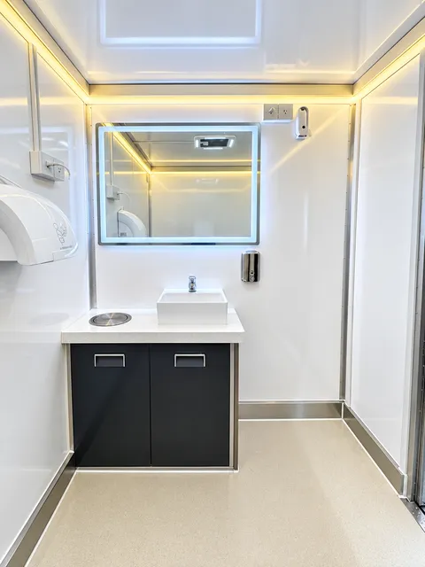 Bathroom vanity and mirror